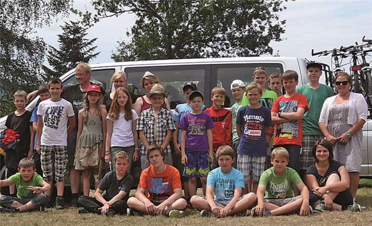 Der bot genug Platz für Geländespiele, Sportaktionen, Lagerfeuer und Abenteuer. privat