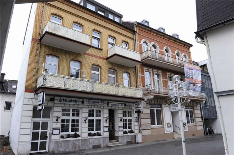 Der drohende Abriss von Häusern aus der Gründerzeit löste eine Diskussion über den Denkmalschutzund über die Zukunft des Stadtbildes von Bad Neuenahr aus Fix