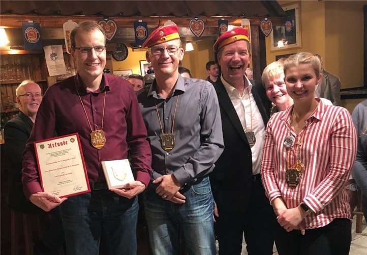 Der ehemalige Kompaniechef Yves Przybylla von Selen wurde für sein Engagement mit dem goldenen Kompanieorden ausgezeichnet. Foto: privat