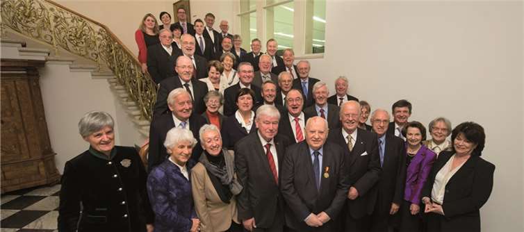 Der ehemalige sowjetische Präsident Michail Gorbatschow erhielt in Berlin die „Goldene Verdienstmedaille der Senioren Union der CDU“. Auch die Koblenzerin Monika Artz, Mitglied im Bundesvorstand der Senioren Union, nahm an der Verleihung teil. privat