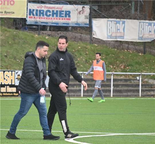 Der eine (Vincenzo di Maio, li.) geht, der andere (Jörg Schäfer) übernimmt. Foto: SK