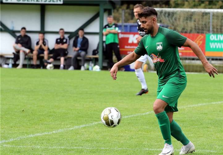 Der eingewechselte Satbir Singh erzielte kurz vor Spielende den Siegtreffer zum 2:0.Foto: Claus Deptalla