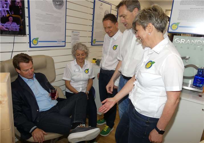 Der einzigartige Luftkissenschuh des Schweizer Herstellers „kybun“ ist ein hochwertiges Produkt, das von Medizinern empfohlen wird.