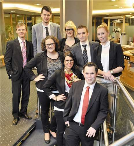 Der erfolgreiche Nachwuchs der Kreissparkasse Mayen (v. l.): Jan Gläser, Felix Adams, Teresa Müller, Tamara Gemein, Emanuel Thiessen, Carina Schütz, Patrick Brauwers und Lena Scheller.privat