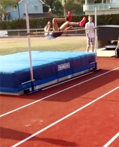 Der erfolgreiche Sprung von Maja Reinhard (LG Kreis Ahrweiler) über 1,40m. Foto: privat