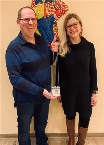 Der erste Orden wurde an Silke Schumacher verliehen. Foto: privat