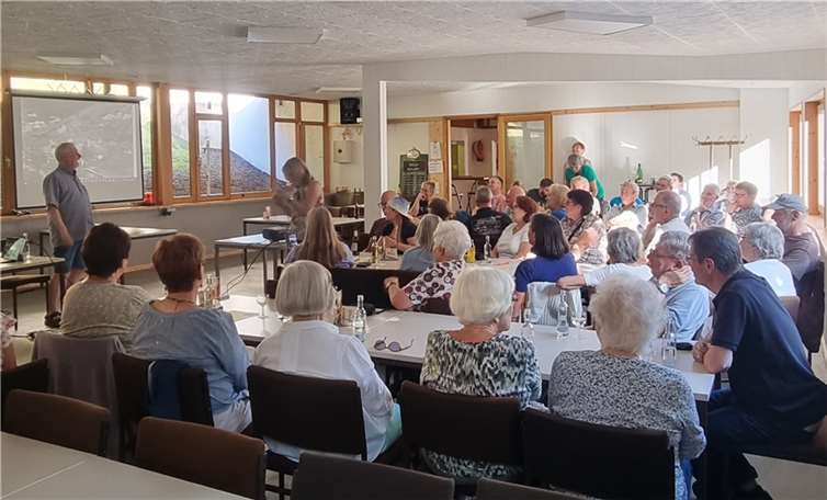 Der erste Rheinecker Mundartabend, der am Freitag, den 14. Juli 2023 stattfand, war ein voller Erfolg. Foto: privat