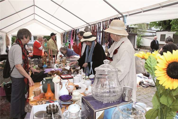 Der erste St. Josefs Flohmarkt war sehr erfolgreich. privat