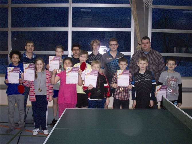 Der erste Vorsitzende Robert Willach überreichte die Medaillen und Urkunden an die Sieger.