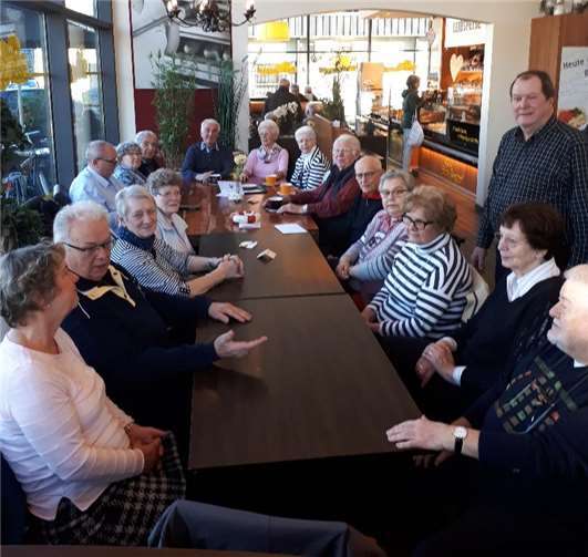 Der erste, gut besuchte „Backsabend“ in diesem Jahr. Fotos: privat