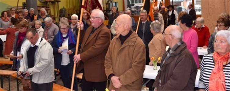 Der feierliche Einzug in die Werkhalle.Privat