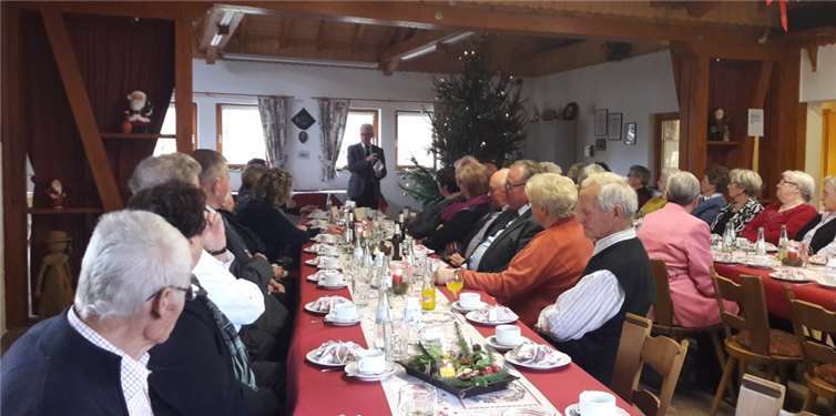 Der festlich geschmückte Saal sorgte für weihnachtliche Stimmung. privat