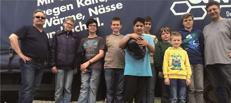Der fleißige Arbeitstrupp der Schützenbruderschaft aus Miesenheim. privat