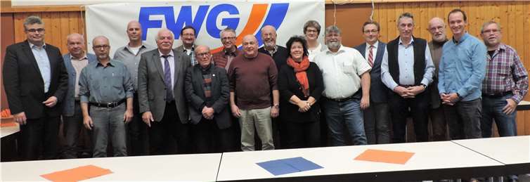 Der frischgewählte FWG Kreisvorstand mit Beisitzern. FWG