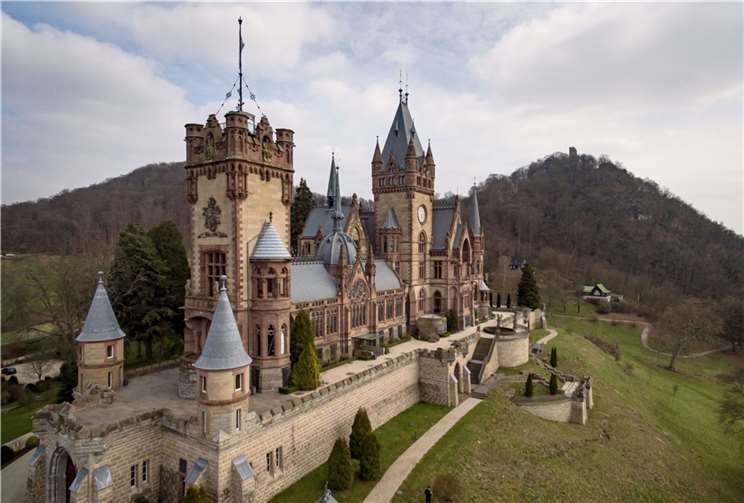 Der gebürtige Bonner Stephan von Sarter ließ das Schloss Ende des 19. Jahrhunderts als luxuriöse Gründerzeitvilla errichten.Foto: Archiv Schloss Drachenburg gGmbH