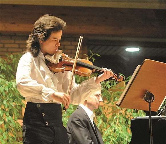 Der gebürtige Kasache Roman Kim studiert in Köln. privat