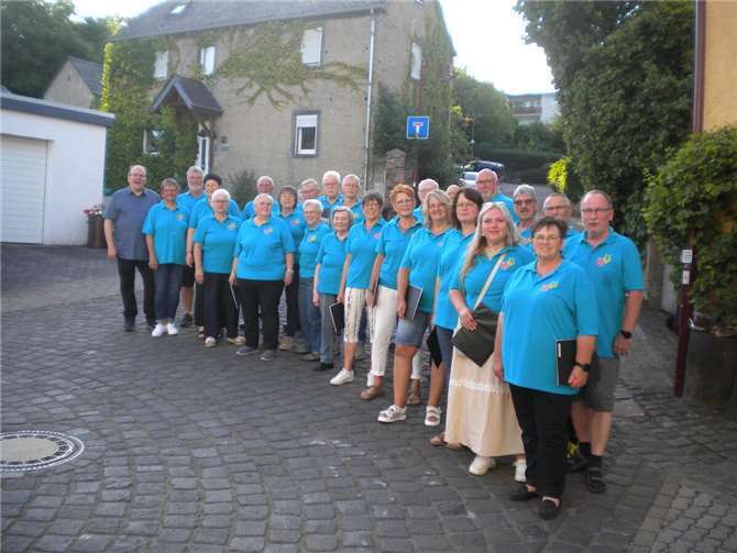 Der gemischte Chor „CHORiNETTE“.  Fotos: privat