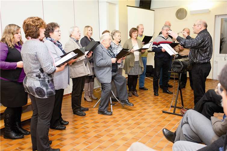 Der gemischte Chor Muscheid mit Dirigent Dietmar Löffler sorgte für den musikalischen Rahmen.