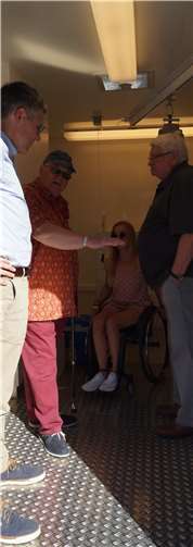 Ein großes Stück Freiheit für Menschen mit Behinderung Der geräumige Toilettenwagen mit Liege, Lift und Notrufvorrichtung soll Menschen mit Behinderung ermutigen, am öffentlichen Leben teilzuhaben.