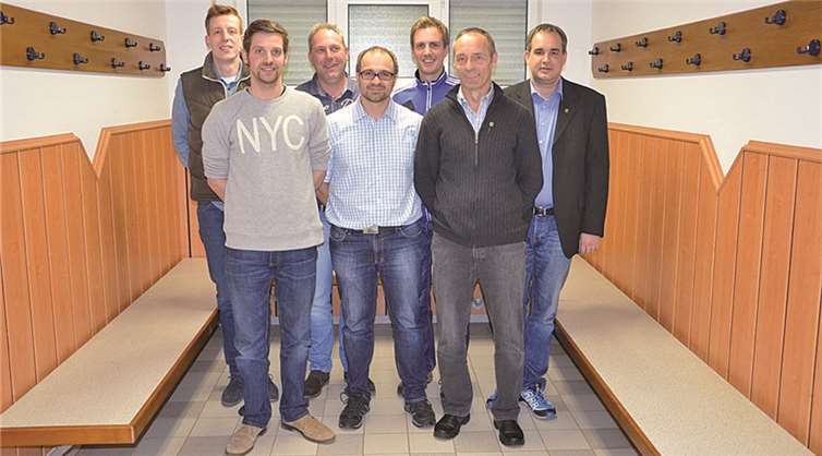 Der gewählte Vorstand (v.li.): 2. Beisitzer Andreas Hillesheim, 2. Vorsitzender Daniel Göbel, Jugendleiter Jörg Rodarius, 1. Beisitzer Klaus Retterath, Geschäftsführer Christoph Daun, Kassenwart Ivica Lacic und Erster Vorsitzender Mike Mönig. DJK Müllenbach