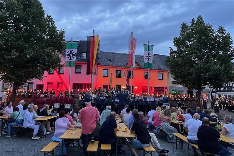 Der große Zapfenstreich