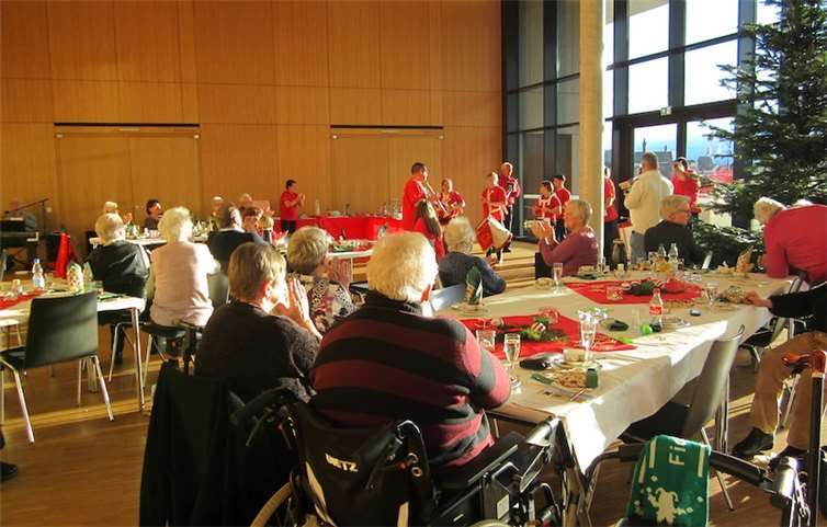 Der heilige Nikolaus hatte für jeden Gast ein kleines Präsent.privat