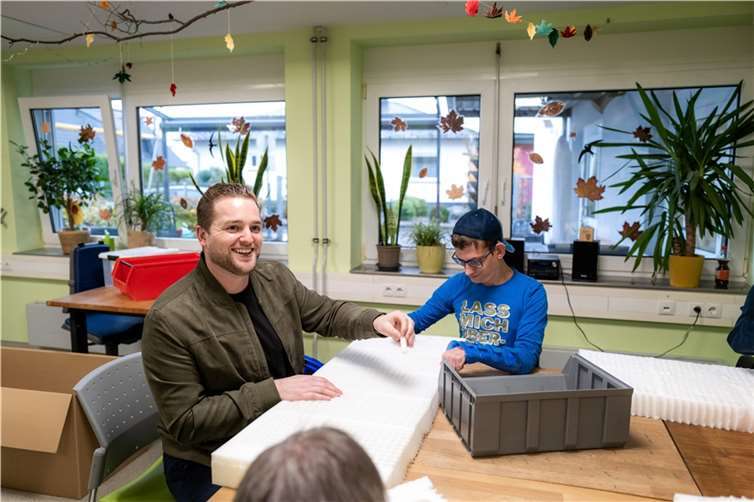 Der heimische Bundestagsabgeordnete Martin Diedenhofen (SPD) war kürzlich unter anderem im Rahmen der Aktion Schichtwechsel im Heinrich-Haus, Standort Sankt Katharinen, zu Gast.  Foto: Martin Schmitz