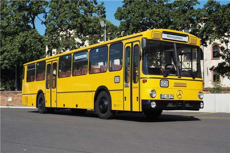 Der historische Postbus.  Quelle: DB Regio Bus, Region Mitte 