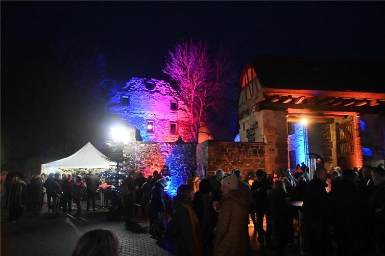 Der illuminierte Florinshof sorgte für eine besondere Atmosphäre.
