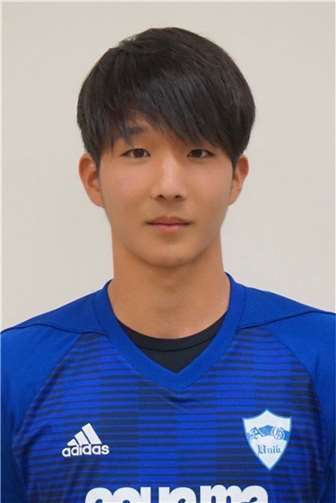 Der japanische Neuzugang Shiki Hanyu feierte sein Debüt.  Foto: SK