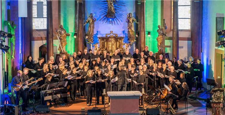 Der katholische Kirchenchor St. Magaretha Heimbach-Weis feierte mit seiner Gospel-Messe „Sing to God“ einen großartigen Erfolg. Foto: privat