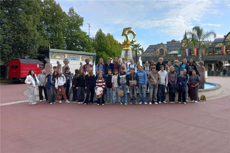 Der krönende Abschluss des Beteiligungsprojektes „Aufwind Ahr“ war der Besuch im Europa Park in Rust.  Fotos: Tobias Seiler