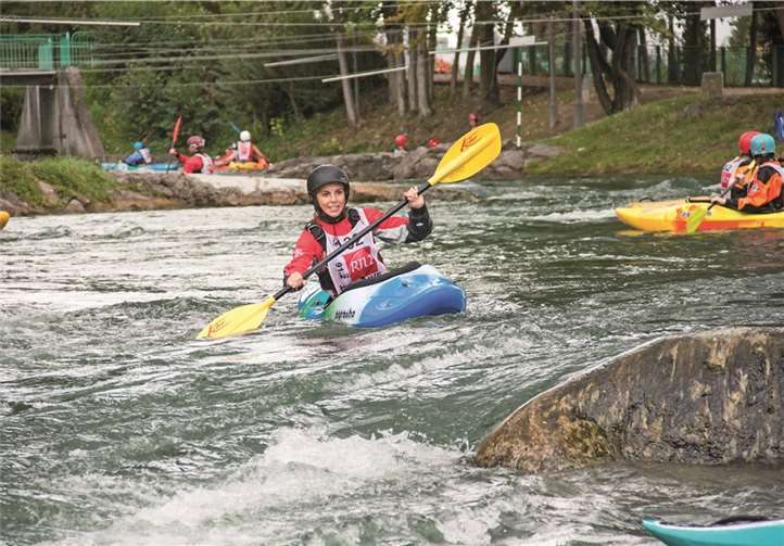 Der künstliche Wildwasserkanal mit einer Strecke von 400 Metern stellt mit den Stufen, kräftigen Schwällen und Kehrwasser optimale Bedingungen sowohl für Anfänger wie auch für Fortgeschrittene dar. privat