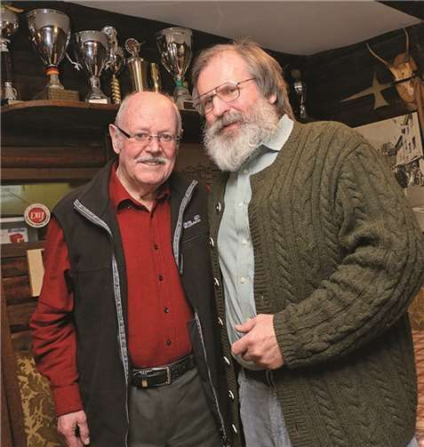 Der langjährige Vorsitzende des Schießsportvereins, Karl Heinz Korden, der über 40 Jahre den Vorsitz hatte, übergab sein Amt an Dr. Friedhelm Lieder.