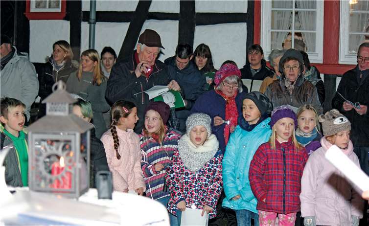 Der lebendige Adventskalender war ein voller Erfolg bei Groß und Klein. privat