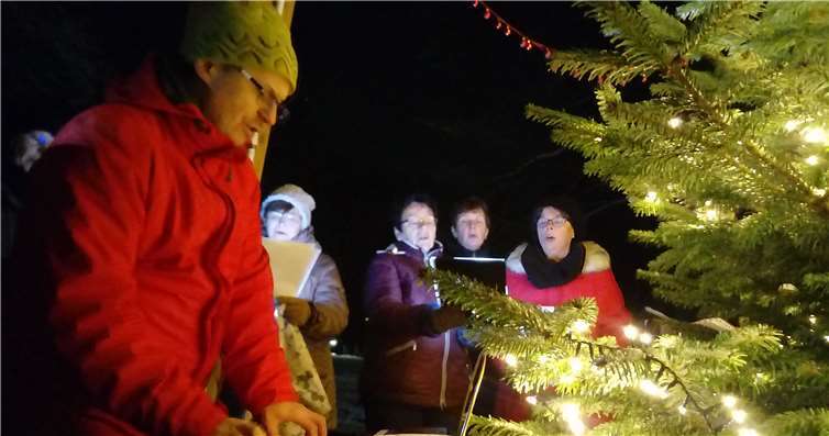 Der musikalische Winterabend mit gemütlichem Beisammensein hat viele Ehlscheider angelockt.Annette Meickmann-Lück