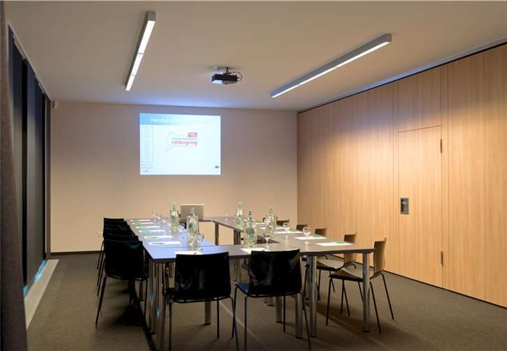 Der neu gestaltete Tagungsraum.
