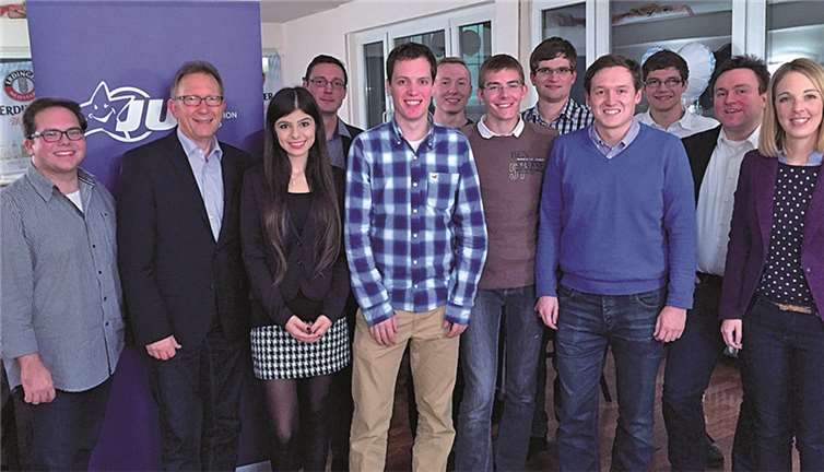 Der neu gewählte JU Kreisvorstand mit Gästen.Privat