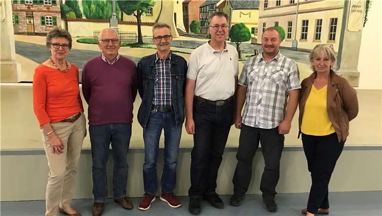 Der neu gewählte Vorstand: Doris Tippmann, Wolfgang Wilke, Manfred Tippmann, Hans-J. Unger, Carsten Meyer, Liane Schmidt. Foto: privat