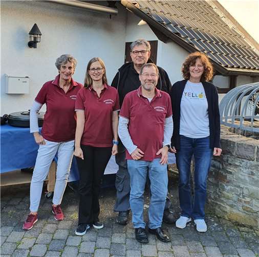 Der neu gewählte Vorstand besteht aus (von links nach rechts): Susanne Thönnes (Schriftführerin), Elli Korittke (Schatzmeisterin), Holger Kowalewski (2. Vorsitzender), Thomas Stenzel (1. Vorsitzender) und Marie Theres Weber (Beisitzerin). Fotos: privat