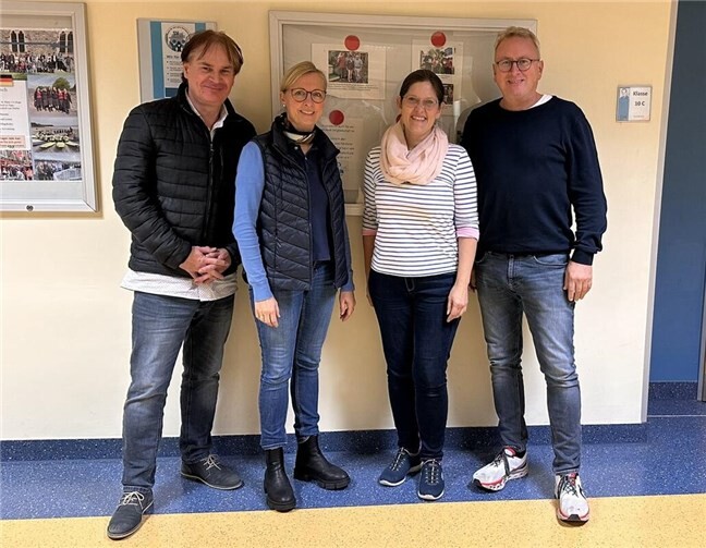 Der neu gewählte Vorstand des Fördervereins der Boeselager-Realschule Ahrweiler (v.l.n.r.): Schriftführer Dr. Rüdiger Becker, 2. Vorsitzende Bianca Zepp, 1. Vorsitzende Karen Füllmann und der Kassierer Ralf Breuer.  Foto:Ralf Breuer
