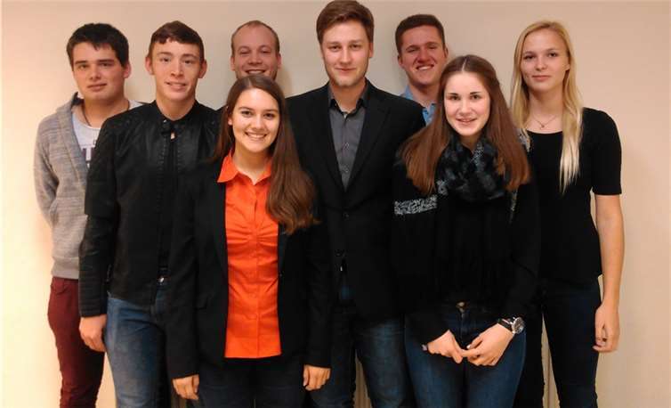 Der neu gewählte Vorstand des JGV Dattenberg (v. l.): Peter Langenfeld, Kilian Birrenbach, Kira Michels, Markus Kröll, Sebastian Hausen, Nico Grunwald, Alicia Donner, Famara Westerhoff. privat