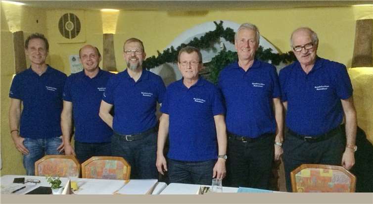 Der neu gewählte Vorstand des Männergesangverein Mendelssohn-Bartholdy 1855 eV Montabaur: (v.l.) Alexander Jass (Beisitzer), Christoph Kuhl (Zweiter Vorsitzender), Michael Kien (Erster Vorsitzender), Wolfram Walden (Schatzmeister), Christoph Acker (Beisitzer) und Hans Joachim Michels (Geschäftsführer). MGV M-B