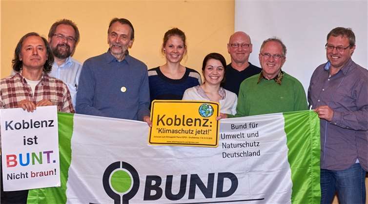 Der neu gewählte Vorstand /v. l.): Werner Huffer-Kilian, Heinz-Friedrich Steinecke, Egbert Bialk, Eva Mehler, Mélody Michon, Andreas Klein, Dr. Thomas Bernhard, Achim Theisen. Heinz-Friedrich Steinecke