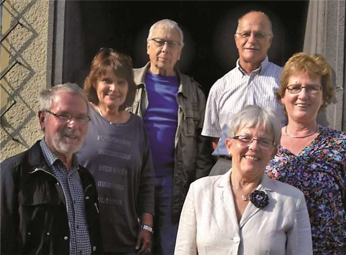 Der neu gewählte Vorstand (v.li.): Hanspeter Schladt, Dorothee Bruchof, Günter Brenner, Michael Leidheiser, Elisabeth Freise und Anita Trostel. privat