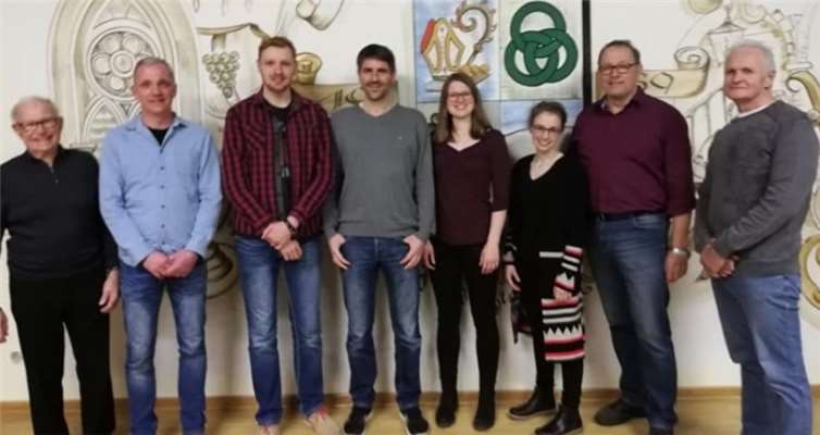 Der neu gewählte Vorstand (v.r.n.l.): Richard Fischer, Jan Fischer, Nicolas Endris, Arne Michel, Eva Christ, Johanna Deisen, Joachim Meurer, Karl-Wilhelm Girmscheid)