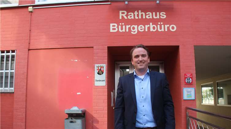 Der neue Bürgermeister der Quellenstadt wurde am Sonntag mit überzeugenden 82,8 Prozent der Stimmen gewählt (vorläufiges Endergebnis).Fotos: KMI