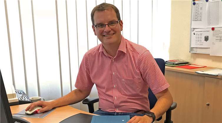 Der neue „Chef“ der Boeselager-Realschule, Timo Lichtenthäler, ist 39 Jahre alt und lebt mit seiner Familie in Bad Neuenahr-Ahrweiler.privat