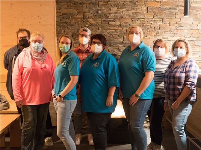 Der neue DCV-Vorstand (v.l.): Christian Düber, Eva-Maria Blitzko, Stefanie Schlemmer, Mark Ebner, Ulrike Burchards , Sarah Blitzko, Jessica Schmidt, Nina Schmidt. Es fehlen: Sonja Fein, Elena Höwer, Marina Wittayer. Foto: privat