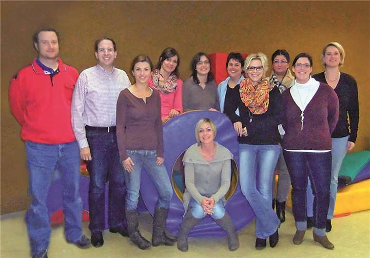 Der neue Elternausschuss der Kindertagesstätte Don Bosco Mülheim-Kärlich: (v.l.n.r.) Frank Weirich, Andreas Mattlener, Claudia Morschhäuser, Melanie Nillius, Sonja Anheier, Kerstin Braun (sitzend), Michaela Hauter, Tatjana Hoffmann, Nese Kaya, Tanja Jentzsch, Silke Günzel und Torsten Höpfner (nicht auf dem Bild). privat